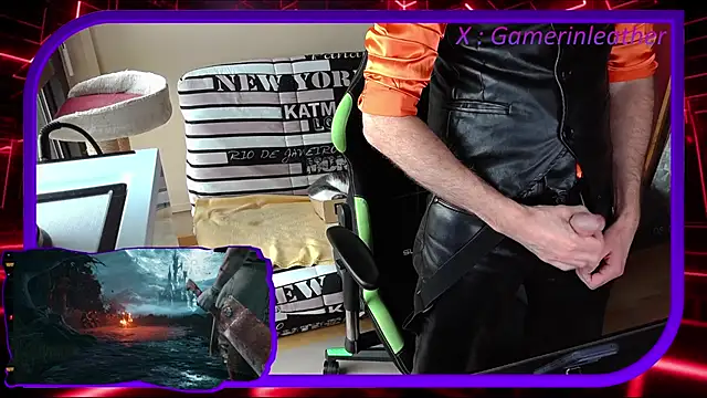 Snapshot of Gamerinleather chatting on November 15, 2025, 11:03 am Gamerinleather online show from November 15, 2025, 11:03 am