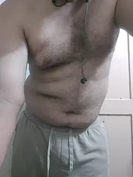 Squeezedkela online show from October 22, 2025, 5:23 pm