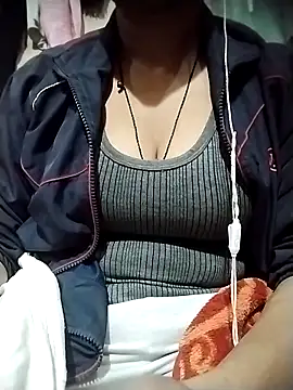 Snapshot of Ezabelljohn chatting on December 21, 2025, 10:39 am Ezabelljohn online show from December 21, 2025, 10:39 am