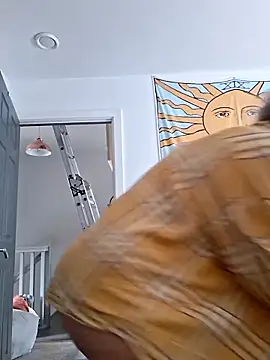 Raven Fantastic online show from November 3, 2025, 1:26 pm