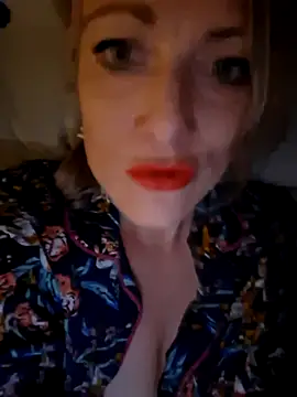 Raven Fantastic online show from November 29, 2025, 5:29 am