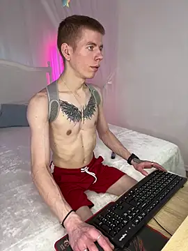 Cristian  Dior online show from February 22, 2026, 9:33 am