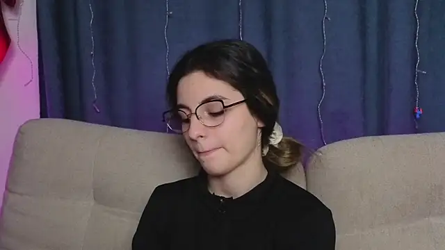 CasandraMickell online show from November 16, 2025, 7:29 pm