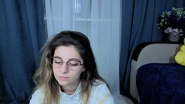 CasandraMickell online show from October 25, 2025, 8:20 pm