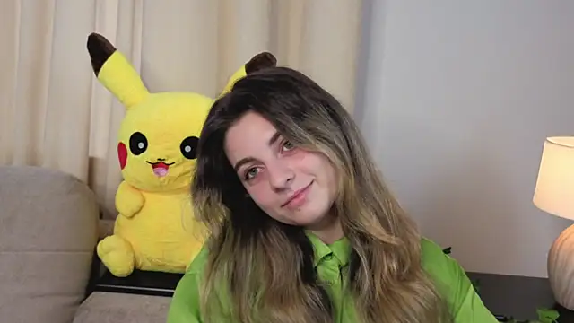 CasandraMickell online show from October 30, 2025, 8:12 am