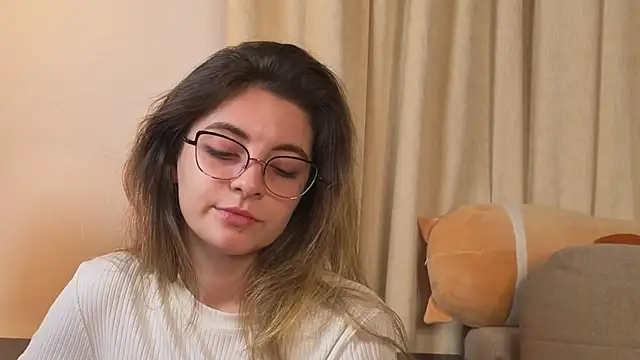 CasandraMickell online show from November 9, 2025, 8:13 pm