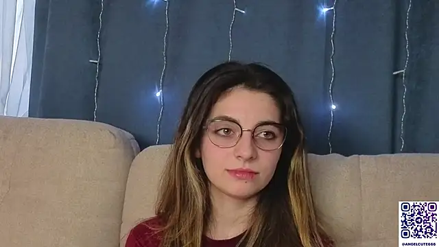 CasandraMickell online show from November 26, 2025, 7:19 am