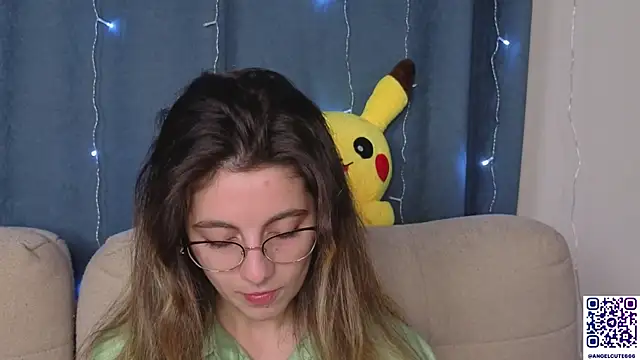 CasandraMickell online show from November 21, 2025, 8:52 pm