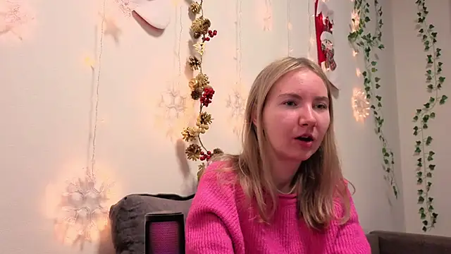 Snapshot of CathyHeximer chatting on December 19, 2025, 7:33 am CathyHeximer online show from December 19, 2025, 7:33 am