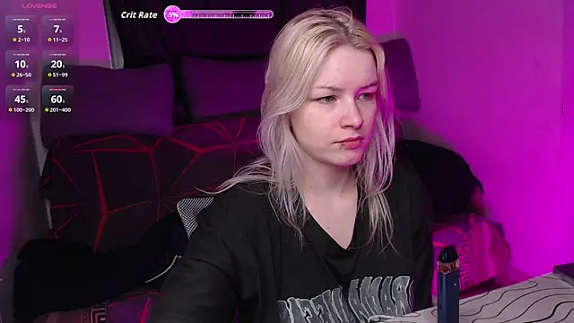 CherryNight6 online show from April 18, 2026, 9:04 pm