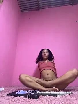 Gigi Scott  online show from March 12, 2026, 1:33 am