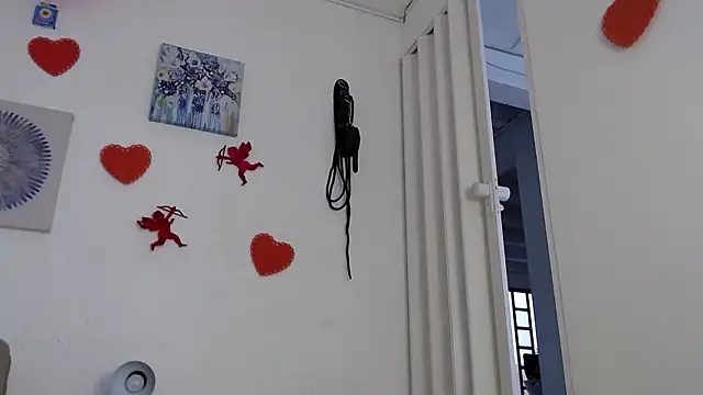 Snapshot of CarolineAikos chatting on February 19, 2026, 12:13 pm CarolineAikos online show from February 19, 2026, 12:13 pm