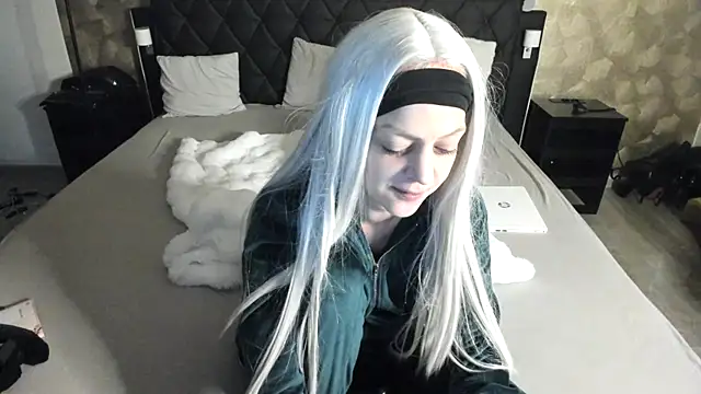 Snapshot of Amanda-JewelzX chatting on November 23, 2025, 11:26 pm Amanda-JewelzX online show from November 23, 2025, 11:26 pm