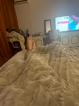 Snapshot of fadadaPutaria chatting on November 19, 2025, 2:22 am fadadaPutaria online show from November 19, 2025, 2:22 am