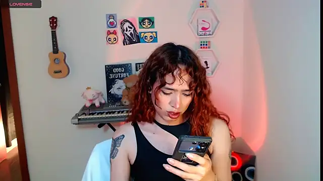 AdelineEsposito online show from March 24, 2026, 3:39 am