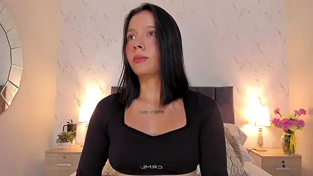 sophie duval online show from October 26, 2025, 11:32 am