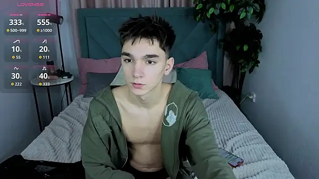 YamiTwink online show from January 15, 2026, 6:28 am