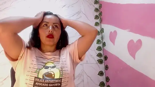 amara leoncm online show from October 23, 2025, 5:11 pm