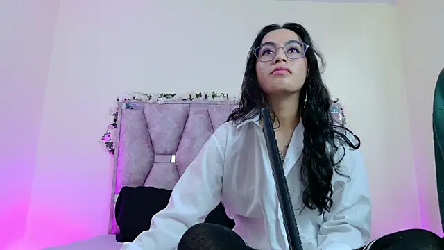 Iris mandarinne online show from November 29, 2025, 5:24 pm