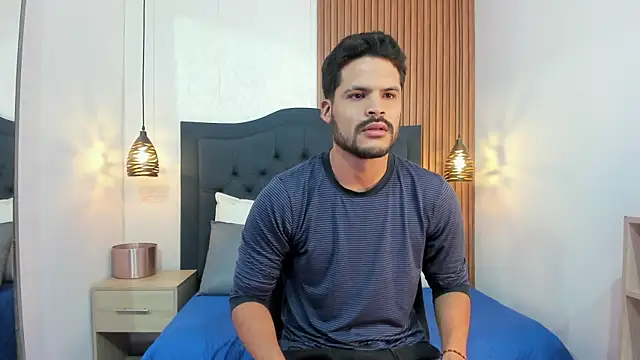 Hamilton 0 online show from November 16, 2025, 12:54 pm