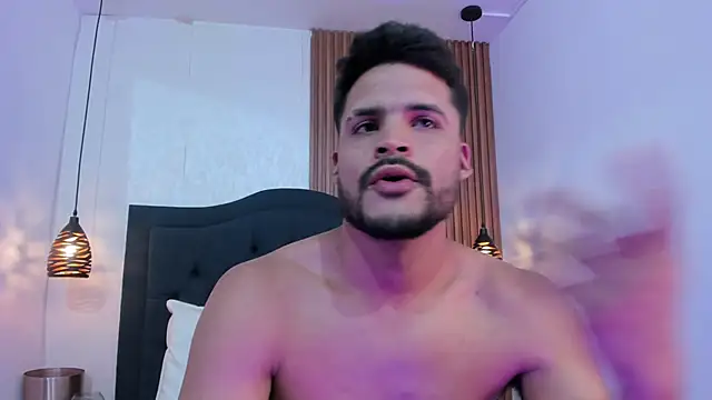 Hamilton 0 online show from November 24, 2025, 7:36 pm