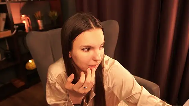 grace allenn online show from November 27, 2025, 6:36 am