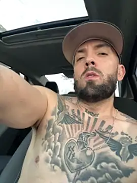 Snapshot of Jamall27 chatting on February 13, 2026, 12:27 pm Jamall27 online show from February 13, 2026, 12:27 pm