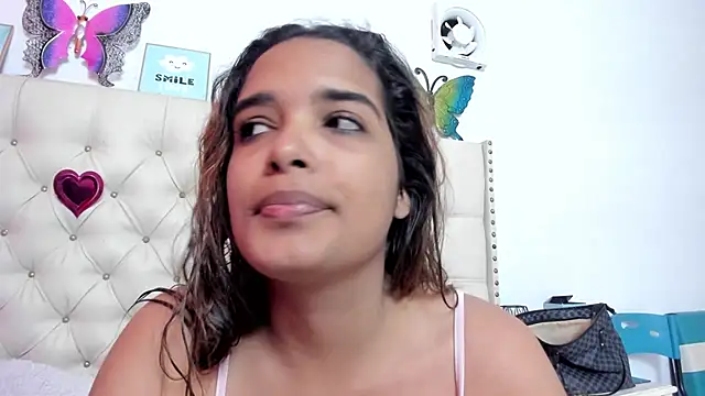 Snapshot of celena_wonder chatting on May 31, 2026, 7:58 pm celena wonder online show from May 31, 2026, 7:58 pm