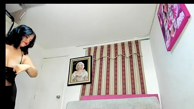 alahia66 online show from April 8, 2026, 12:39 pm