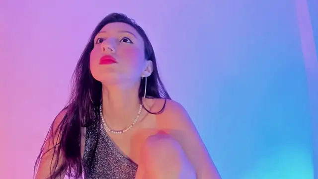 lily ross1 online show from November 18, 2025, 5:05 pm