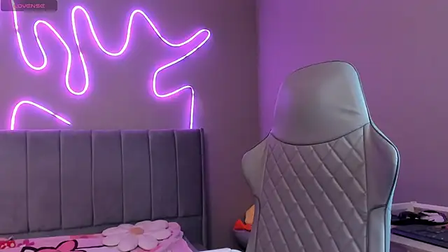 tokyo nyx online show from December 3, 2025, 4:13 am