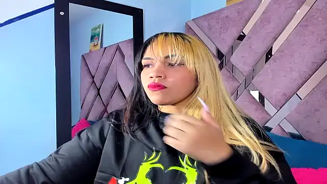 Faehlis  online show from November 12, 2025, 4:05 am