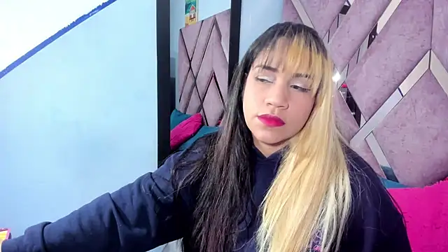 Faehlis  online show from November 25, 2025, 4:57 am