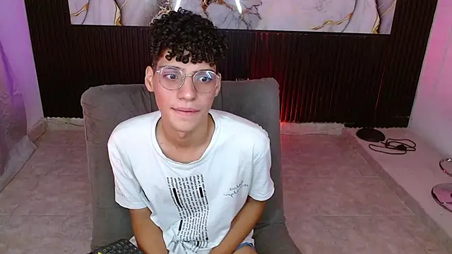 dan sweetboy online show from November 20, 2025, 12:33 am