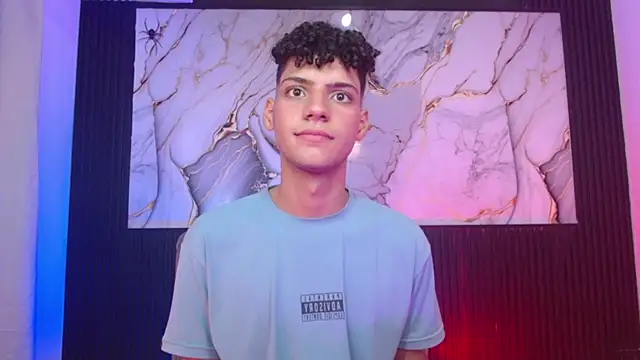 Snapshot of dan_sweetboy chatting on November 7, 2025, 12:04 am dan sweetboy online show from November 7, 2025, 12:04 am