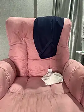 May2k2 online show from April 26, 2026, 1:47 am