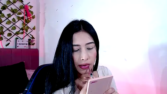 melissa  dolce online show from October 25, 2025, 9:15 pm