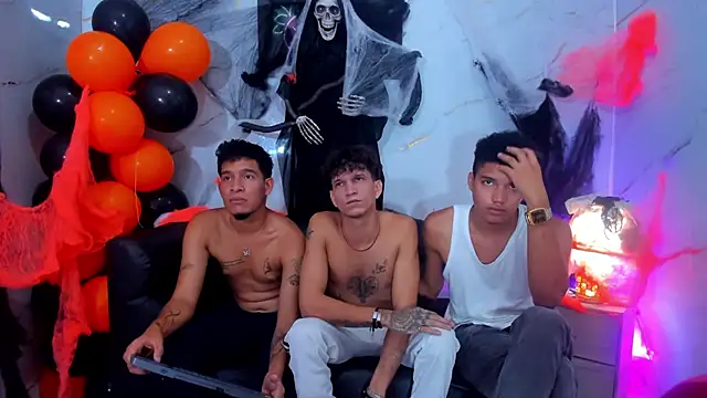 Gabriel Twink online show from November 2, 2025, 4:50 am