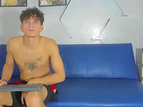 Gabriel Twink online show from November 15, 2025, 1:15 pm