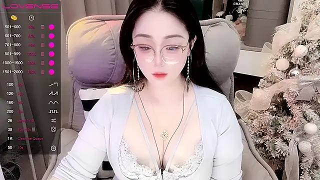 Monica-666888- online show from November 4, 2025, 5:17 pm