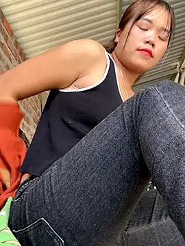 Snapshot of nachi-baby chatting on October 30, 2025, 6:01 am nachi-baby online show from October 30, 2025, 6:01 am