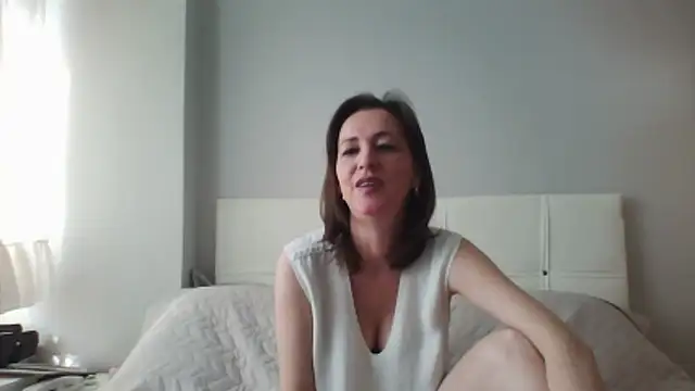 ArianaStarr online show from April 8, 2026, 6:59 am