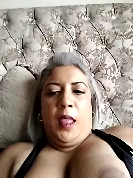 IndianLara online show from November 22, 2025, 2:16 pm