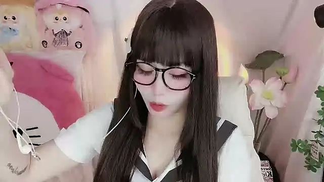 -zhuzhu-999- online show from December 16, 2025, 1:26 pm