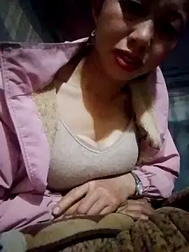 TRIEUTRIEU20 online show from October 26, 2025, 5:57 pm