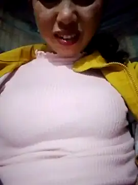 TRIEUTRIEU20 online show from December 18, 2025, 7:24 am