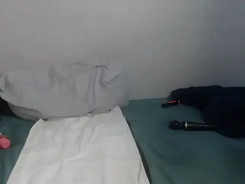 Snapshot of CocoCaramel-X chatting on November 8, 2025, 8:23 pm CocoCaramel-X online show from November 8, 2025, 8:23 pm