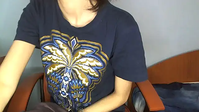 andreea713 online show from March 11, 2026, 3:06 pm