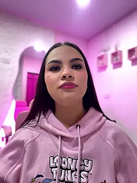 amber white15 online show from January 9, 2026, 2:51 am