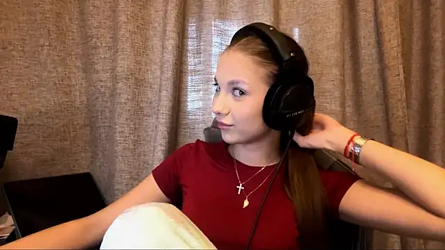 Softixq online show from October 29, 2025, 1:10 pm